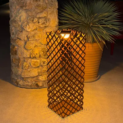 Moveable lighting - l'X-3 solar lantern - LYX LUMINAIRES