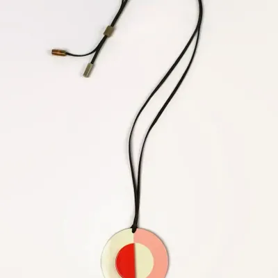 Jewelry - Pendant in horn and tricolor lacquer - L INDOCHINEUR X RIVÊT