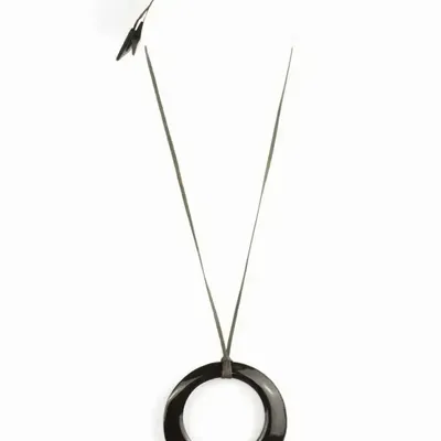 Jewelry - Large irregular ring pendant in marbled black horn - L INDOCHINEUR X RIVÊT