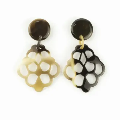 Jewelry - Lace-shaped earrings in white horn - L INDOCHINEUR X RIVÊT