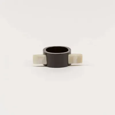 Jewelry - Tunnel ring in blond horn in Size S - L INDOCHINEUR X RIVÊT