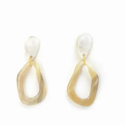 Bijoux - Boucles d'oreilles goutte irrégulière en corne blanche - L INDOCHINEUR X RIVÊT