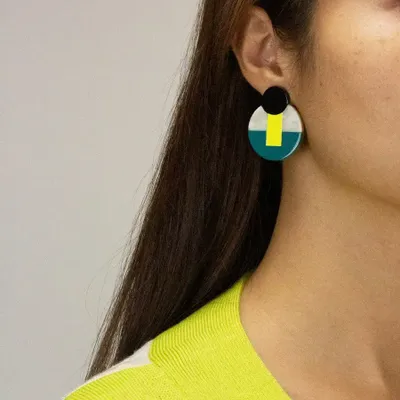 Bijoux - Boucles d'oreilles à clips Détour en corne blonde et laque - L INDOCHINEUR X RIVÊT