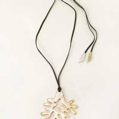 Jewelry - Large coral pendant in black marbled horn - L INDOCHINEUR X RIVÊT