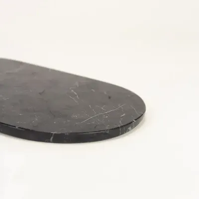 Kitchen utensils - Oval cutting board in black stone - L INDOCHINEUR X RIVÊT