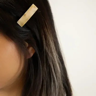 Barrettes - Mini rectangular hair clip in blond horn - L INDOCHINEUR X RIVÊT