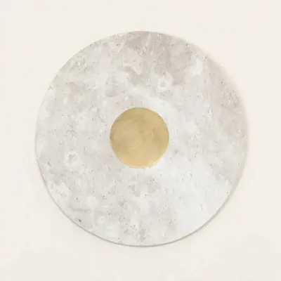 Glass - Centaure trivet in white marble with brass inlay - L INDOCHINEUR X RIVÊT