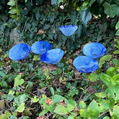 Décorations florales - Fleur calla en verre de taille moyenne pour l'extérieur, blanc-D.Blue - CARNEOL GLASS