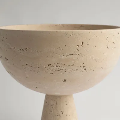 Plats et saladiers - TRAVERTINE PEDESTAL BOWL XL - KIWANO CONCEPT