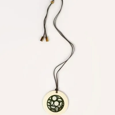 Jewelry - Bauhaus round pendant in buffalo hoof and beige and khaki lacquer - L INDOCHINEUR X RIVÊT