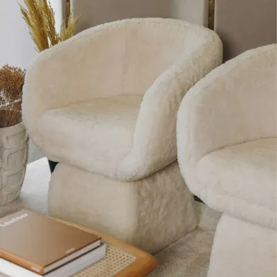 Chairs - Oscar Chair in Fur - DUISTT