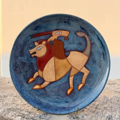 Objets de décoration - Petite assiette en forme de chimère Anthologist x Valsamakis, bleu cla - ANTHOLOGIST