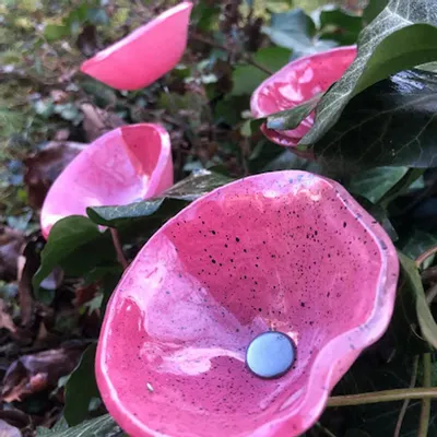 Floral decoration - Glass Calabel Flower "Outdoor" in Pink-Black Color - CARNEOL GLASS