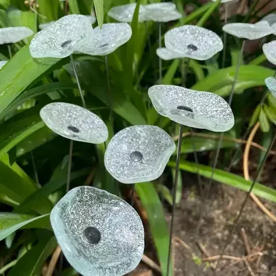 Floral decoration - Round small flower for outdoor use in transparent, white - CARNEOL GLASS