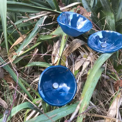 Décorations florales - Fleur de calebasse en verre de taille moyenne pour l'extérieur de couleur turquoise avec tige en acier inoxydable de 43 cm. - CARNEOL GLASS