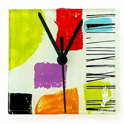 Horloges - Horloge murale verte pomme-turquoise fraîche 13x13 cm - CARNEOL GLASS