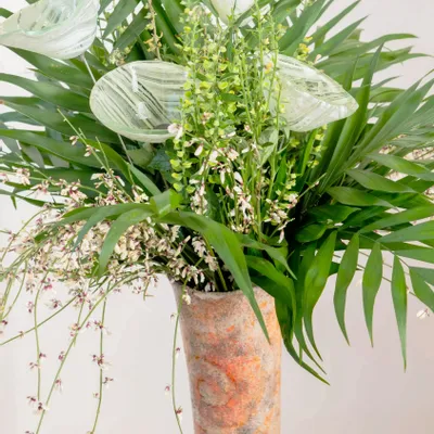 Floral decoration - Medium -sized glass calabel flower for outdoor in transparent-white colour with 43 cm stainless steel stem. - CARNEOL GLASS