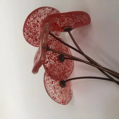 Floral decoration - Small Glass Flower For Outside in Transp.-Red On Flexible... - CARNEOL GLASS