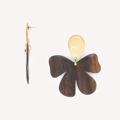 Bijoux - Boucles d'oreilles poussoir grosse fleur bois de roblès - Fioria - NATURE BIJOUX