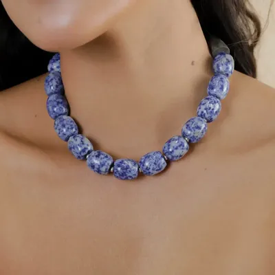 Jewelry - Short necklace with brown lip lock - Skala - NATURE BIJOUX