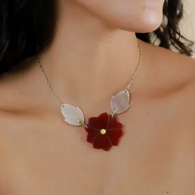 Jewelry - 3 elements necklace with red flower & brownlip leaves - Son Jardin - NATURE BIJOUX