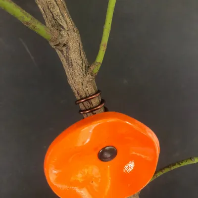 Floral decoration - Small Glass Flower For Outside In Orange On Flexible Stem - CARNEOL GLASS