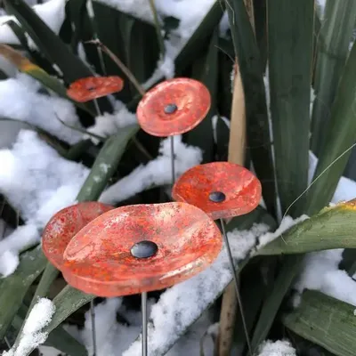 Floral decoration - Round small glass flower for outdoor use in transparent, orange, red colour with 43 cm stainless steel stem - CARNEOL GLASS