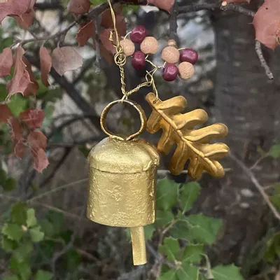 Objets de décoration - Mini guirlandes , couronnes et guirlandes en laiton feuilles et perles - MAISON LILO