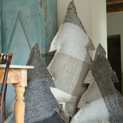 Objets de décoration - Sapins lumineux à carreaux / plaid gris - ROSE VELOURS