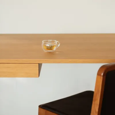 Mobilier et rangements pour bureau - FRONT — Bureau de travail minimaliste en bois de chêne 160x80 - MOR