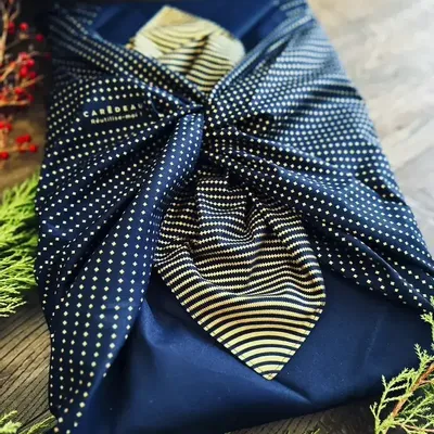 Gifts - Reusable Gift Wrap – Southern Star Blue - CARÉDEAU PAPIER CADEAU RÉUTILISABLE