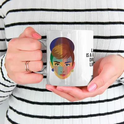 Mugs - Geo Audrey Mug in English - KALIDOSKOPIO