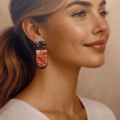 Bijoux - Boucles d'oreilles coquillage JANELLE Doré et marbré Corail - LES TRÉSORS DE CIA