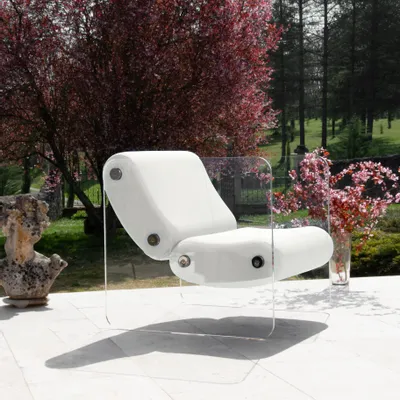 Lawn armchairs - MW08 design armchair — In cast PMMA, honeycomb foam seat - KUUMO DESIGN