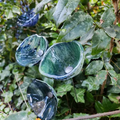 Floral decoration - Middle sized Glass Calla Lilly For Outside In Green-D.Blue - CARNEOL GLASS