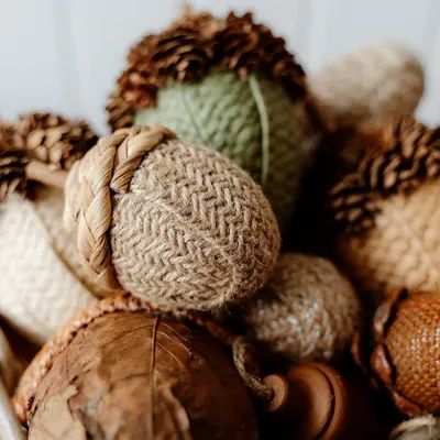 Other Christmas decorations - Pinecone and Fabric Acorns (Cream) - WE LOVE SEASONS