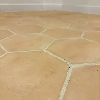 Indoor floor coverings - Pink hand-molded hexagonal floor tile (Sold per m²) - LIGERIO