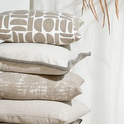 Coussins textile - Coussin en feutre cappuccino - Fait partie de la collection de coussin - DARCY & DUKE