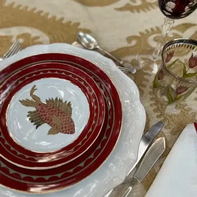 Formal plates - Assiettes Piscis en porcelaine - OUR LINEN