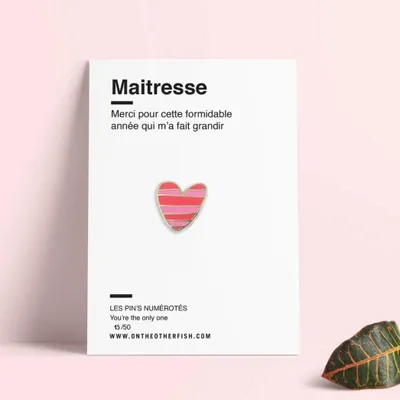 Accessoires enfants - Pin's crayon collection fin d'année scolaire, Les Imprimeuses - LES IMPRIMEUSES