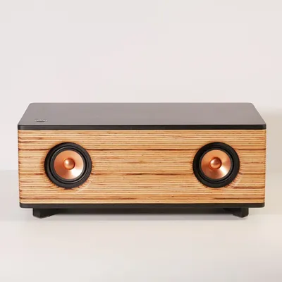 Speakers and radios - Studio - LIVEHORN