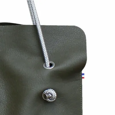 Bags and totes - SAC CUIR LISSE DIVINE VERT FORET  - MADE IN FRANCE - AMWA AND CO