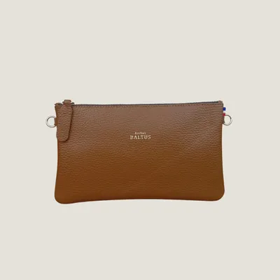 Clutches - Juliette unicolour leather pouch — Chic and practical for everyday use - ATELIER BALTUS