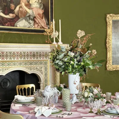 Table cloths - PAINTED PEONY Round Linen Tablecloth & Napkins - SUMMERILL AND BISHOP