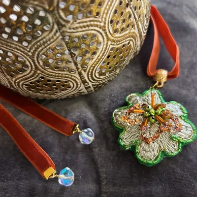 Jewelry - Flower necklace - FIL MAIN