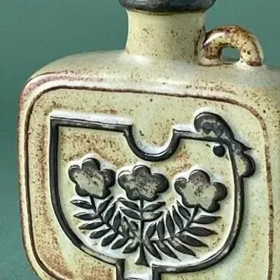 Vases - Vase with a grip type: square/round - カシワクラフト