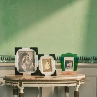 Design objects - Era Large Frame - REFLECTIONS COPENHAGEN