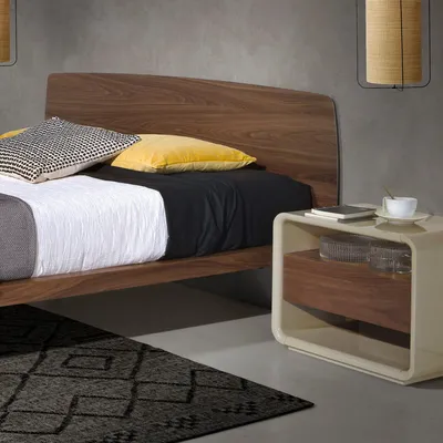 Tables de nuit - Table de chevet en bois laqué et noyer - ANGEL CERDÁ