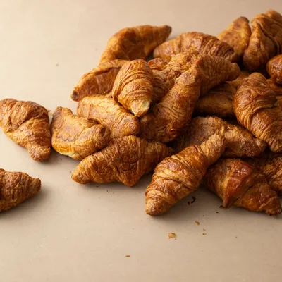 Bougies - Bougie aromatique Croissant — Reborn from Real Croissants - PAMPSHADE BY YUKIKO MORITA