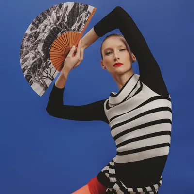 Apparel - Hand Fan CHARCOAL FOREST - 27cm - White and Black - A FAN OF